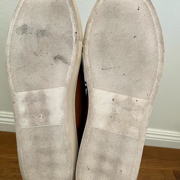 LIKE NEW ~ BANANA REPUBLIC cognac brown leather shoes. MEN size 9.5 - Picture 5 of 8